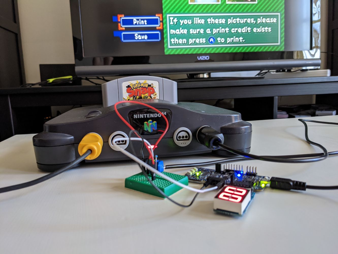 Snap Station simulator implemented with the iCEBreaker FPGA development board